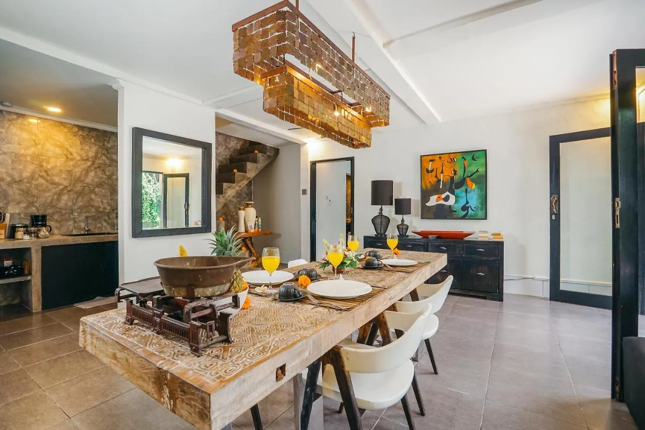 Villa Roma - 2 Bedroom Private Villa In Seminyak, 250M Away From La Favela Indonesien