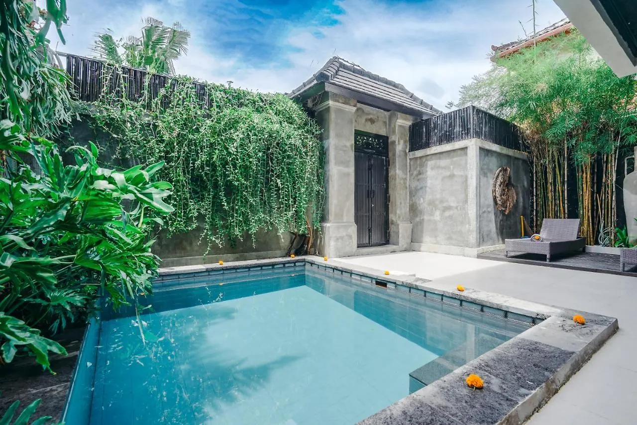 Villa Roma - 2 Bedroom Private Villa In Seminyak, 250M Away From La Favela 0*,  Indonesien